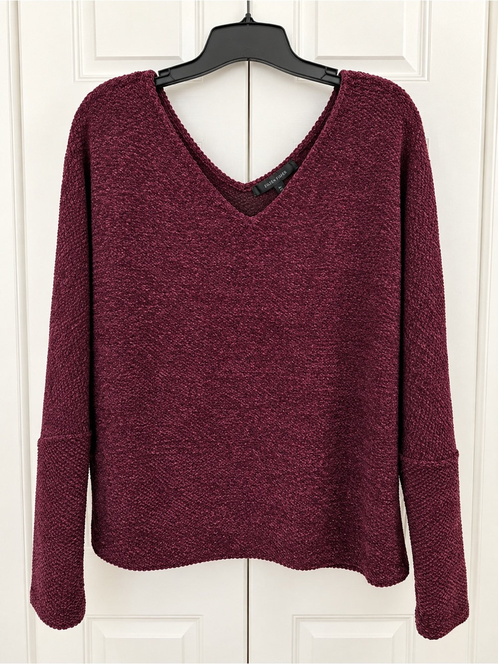 White House Black Market Burgundy V‑Neck Bouclé Sweater